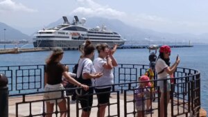 kruvaziyer turizminde rekor yolcu sayisi kUv4wXKi.jpg